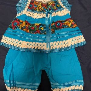 Girls extra small Mexican outfit. Worn only once.